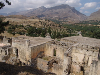 Нижний, заброшенный монастырь Превели